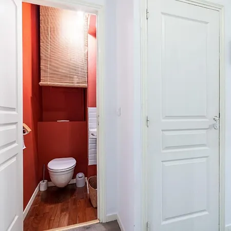 Apartment Spacious And Elegant With Sunny Terrace *