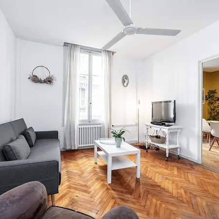 Spacious And Elegant With Sunny Terrace * ニース